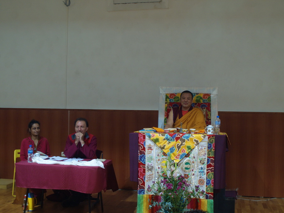 Ven. Alak Rinpoche sa Genla Lobsang Norbu (Drago) iLhamo Ozer Chenmo (Reena).